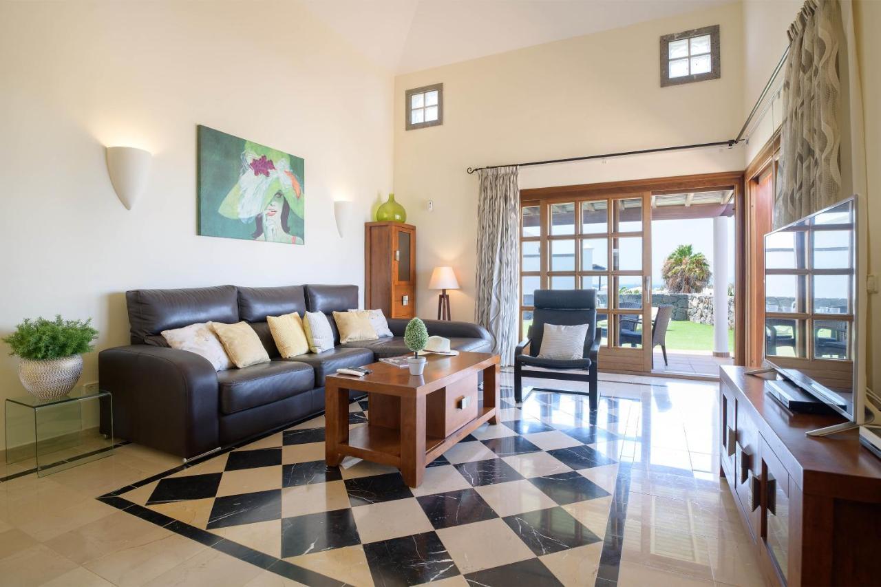 Villa Los Dragos Плая Бланка Екстериор снимка